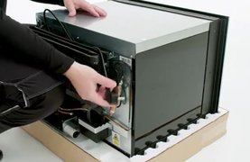 Установка винных шкафов Electrolux