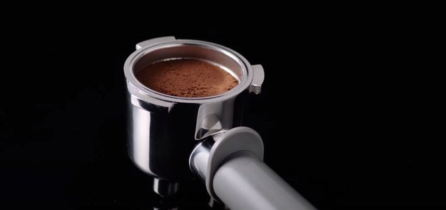 Кофемашина Smeg CM845P-9 (video 2)