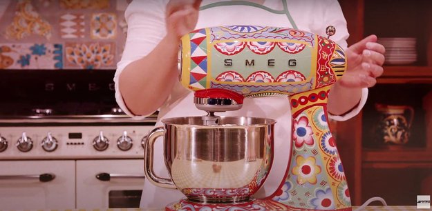 Тостер Smeg TSF01CREU (video 1)