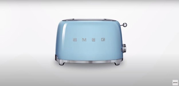 Тостер Smeg TSF02CREU (video 3)