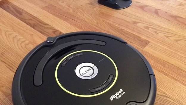 Робот-пылесос iRobot Roomba 650 (preview 8)