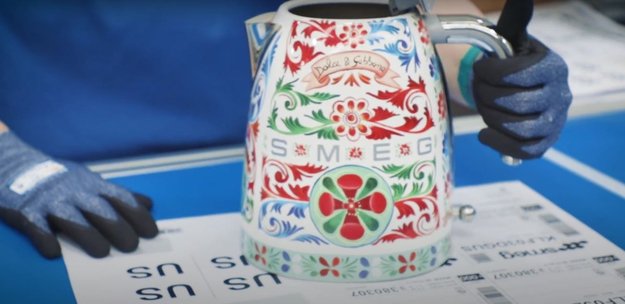 Чайник Smeg KLF04BLEU (video 1)