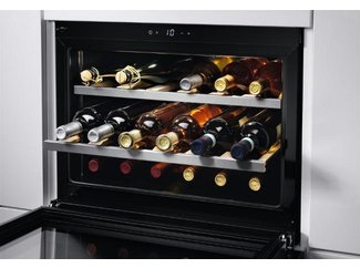 Светодиодное освещение для каждой бутылки