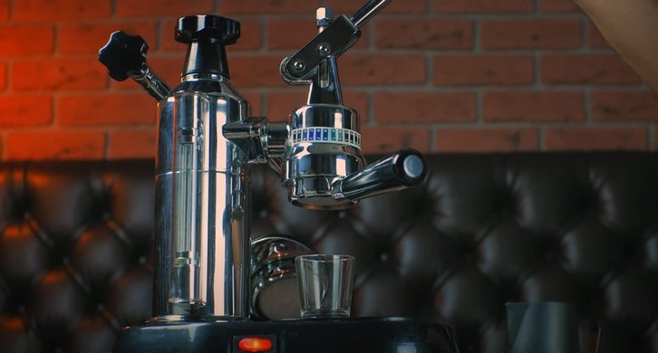 Как пользоваться леверной кофемашиной La Pavoni